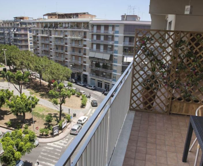 Baudiet laisku un izdevīgu atpūt 3* B&B ETNA SEA HOUSE Katānijā, Sicīlijā!