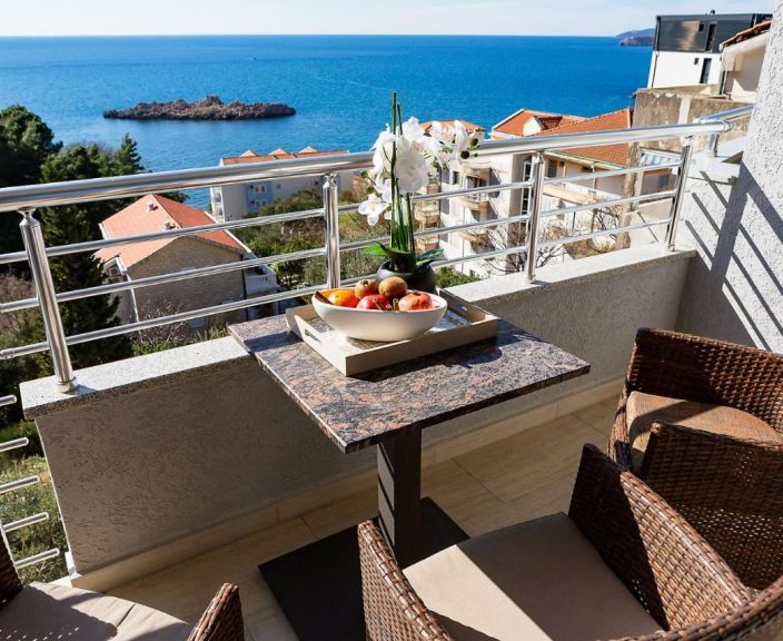 Baudiet atvaļinājumu 4* VANTY VILLA BY AYCON netālu no Budvas, Melnkalnē!