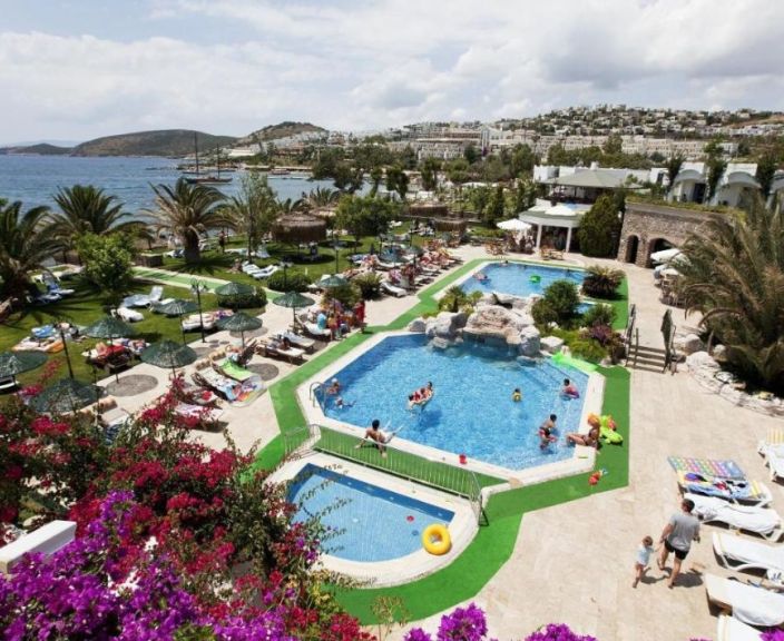 Laiska atpūta visai ģimenei 4* ROYAL ASARLIK BEACH & SPA Bodrumā, Turcijā!