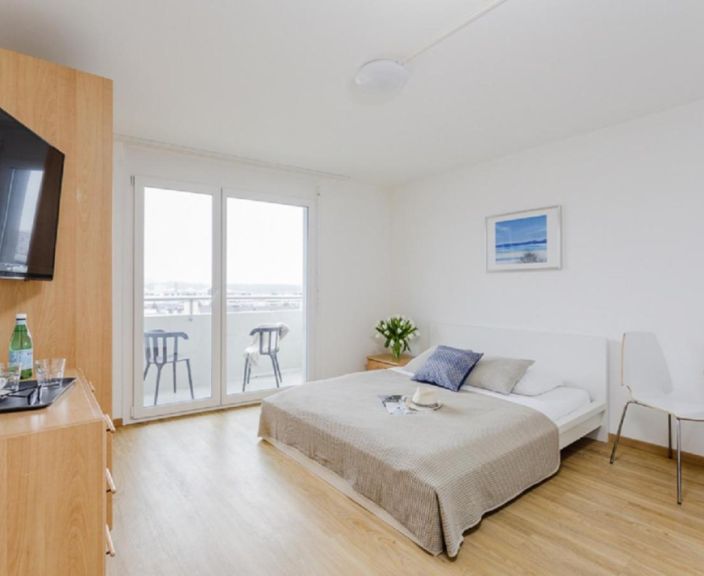 Pašapkalpošanās dzīvokļi 3* SWISS STAR TOWER Cīrihē, Šveicē!