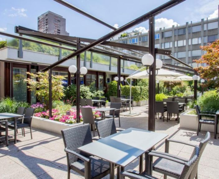Augstas kvalitātes atpūta 4* CROWNE PLAZA ZURICH viesnīcā Cīrihē, Šveicē!