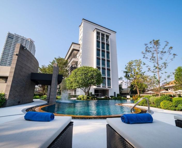 Izbaudiet modernu un ērtu atpūtu 4* MANHATTAN PATTAYA HOTEL Pataijā, Taizemē!