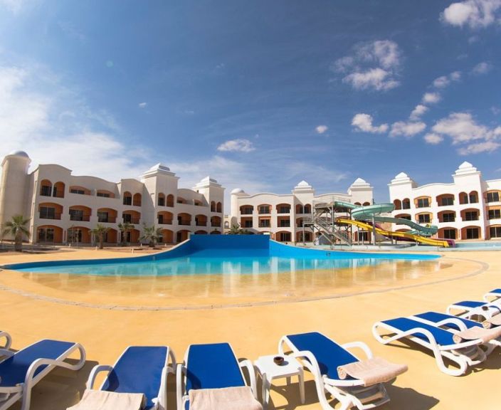 NAAMA WAVES HOTEL 5* - atpūta visai ģimenei ar ūdens slidkalniņiem Šarmelšeihā, Ēģiptē!