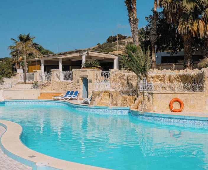 XEMXIJA BAY HOTEL 3* - baudiet klusu un ērtu atpūtu pie dabas Maltā!