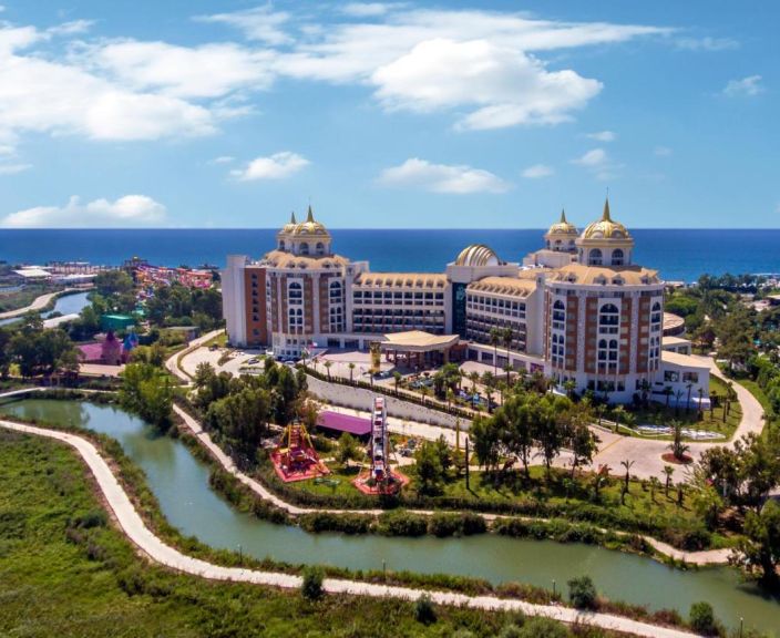 Brīnišķīgas brīvdienas Turcijā 5* viesnīcā DELPHIN BE GRAND RESORT!
