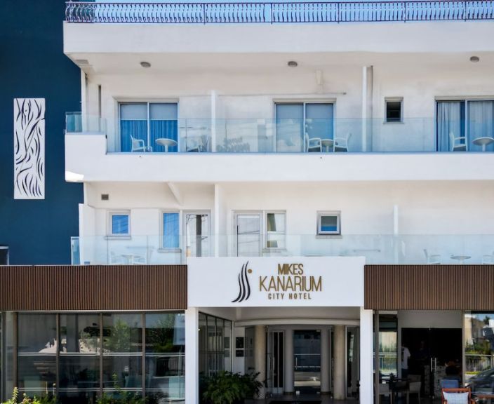 Izbaudi siltu un mierīgu atvaļinājumu Kiprā, 3* viesnīcā MIKES KANARIUM CITY HOTEL!