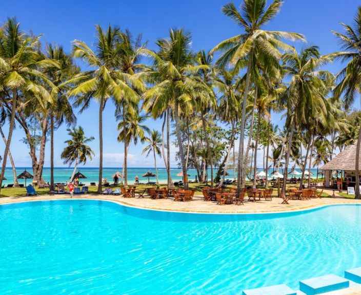 Eksotiskas atpūtas okeāna krastā Kenijā, 4-zvaigžņu viesnīcā DIANI SEA LODGE!