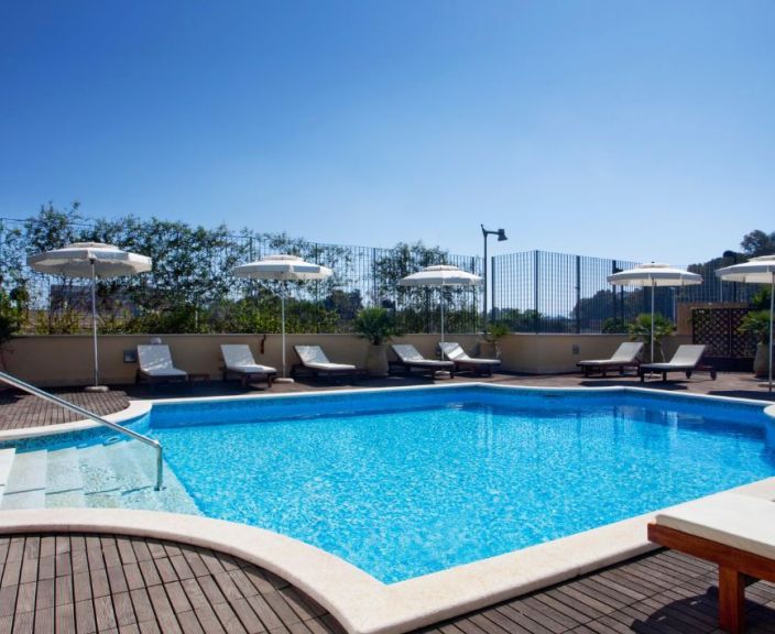 Atpūta Sardīnijā, Kaljāri, 4* HOLIDAY INN CAGLIARI viesnīcā!