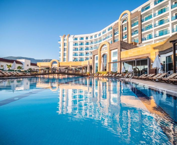 Lieliska atpūta 5* THE LUMOS DELUXE HOTEL RESORT & SPA Alanjā!