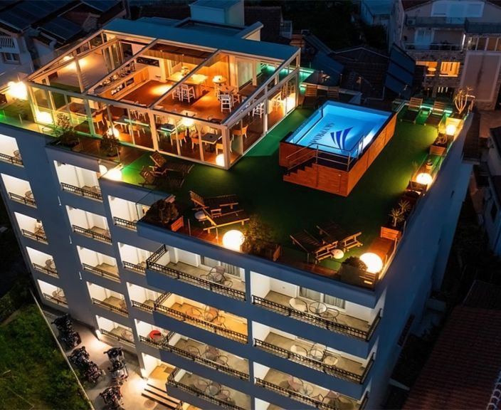 Ērts atvaļinājums 3* SKYPRIME apartamentos Budvā!