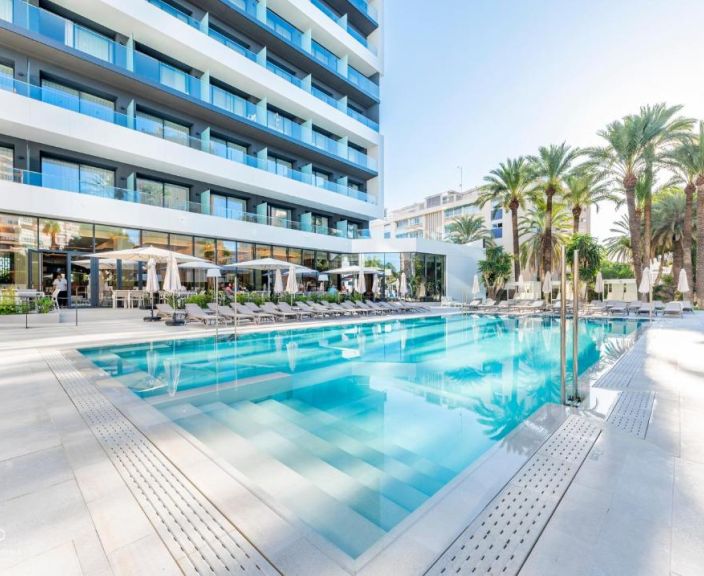 Laiska atpūta 4* PORT ALICANTE CITY & BEACH viesnīcā Spānijā!