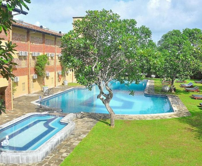 Silts un izdevīgs atvaļinājums 4* LONG BEACH RESORT Šrilankā!