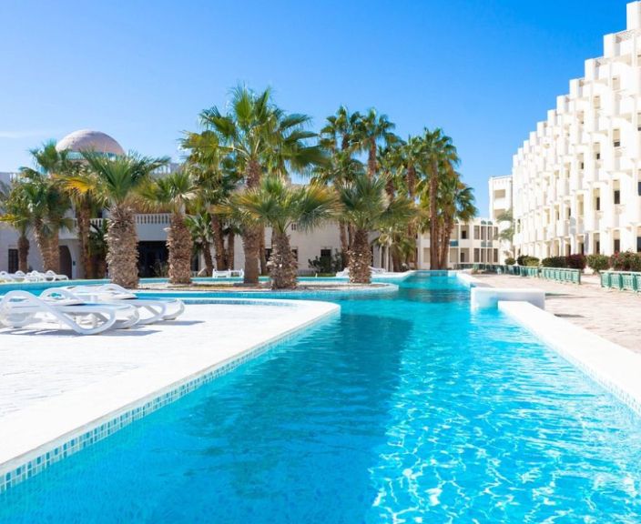 Izdevīga atpūta 4* WHITE VALLEY PALACE viesnīcā Hurgadā, Ēģiptē!
