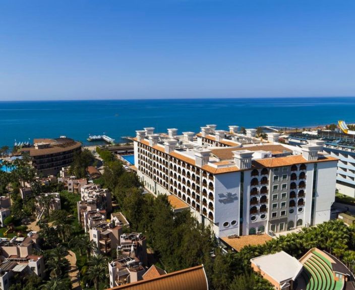 Lielisks atvaļinājums visai ģimenei 5* QUATTRO BEACH SPA & RESORT HOTEL Alanjā, Turcijā!
