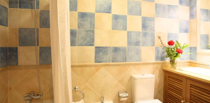 CANICO BAY 4* - viesnīca ar elpu aizraujošiem skatiem uz okeānu un kalniem Madeirā! 13