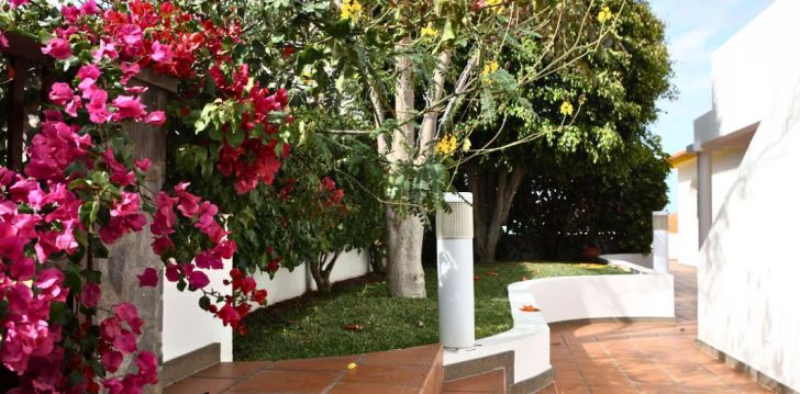 CANICO BAY 4* - viesnīca ar elpu aizraujošiem skatiem uz okeānu un kalniem Madeirā! 15