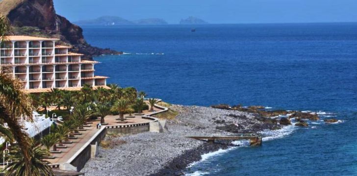 CANICO BAY 4* - viesnīca ar elpu aizraujošiem skatiem uz okeānu un kalniem Madeirā! 16