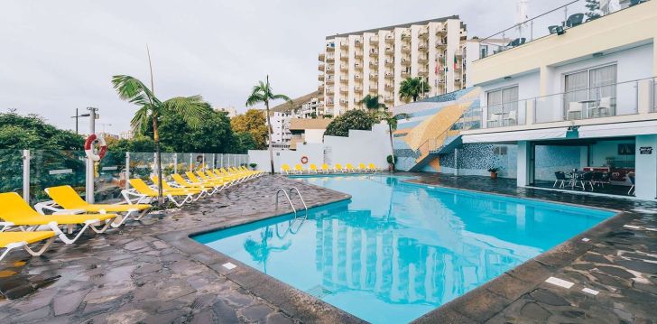 4* MUTHU RAGA MADEIRA - brīvdienas iespaidīgajā Madeirā! 1