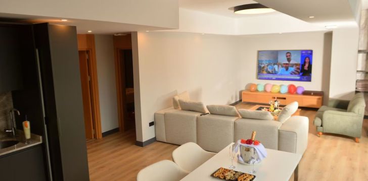 Brīvdienas visai ģimenei 5* viesnīcā MIAROSA KEMER BEACH! 37