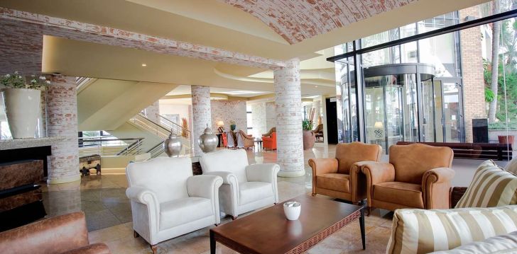 Lieliska atpūta pie smilšu pludmales 4* CALHETA BEACH viesnīcā Madeirā! 8