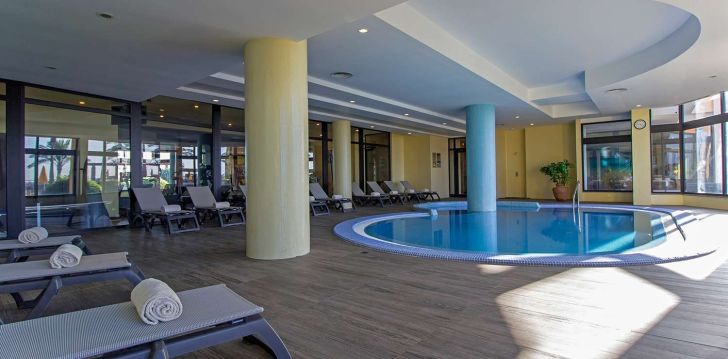 Lieliska atpūta pie smilšu pludmales 4* CALHETA BEACH viesnīcā Madeirā! 11