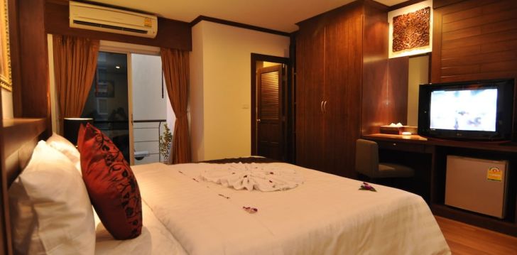 Atvaļinājums ar jumta baseinu 3* HEMINGWAY'S HOTEL Puketā, Taizemē! 17