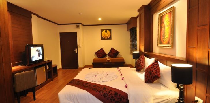 Atvaļinājums ar jumta baseinu 3* HEMINGWAY'S HOTEL Puketā, Taizemē! 19
