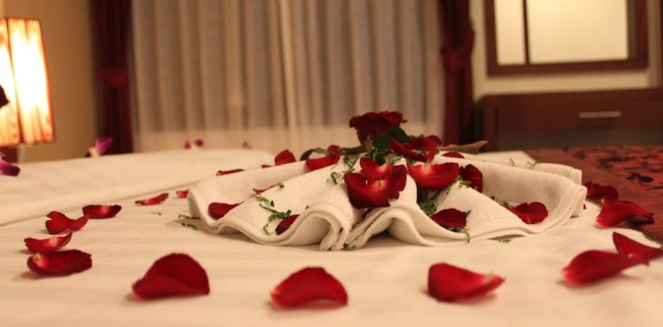 Atvaļinājums ar jumta baseinu 3* HEMINGWAY'S HOTEL Puketā, Taizemē! 24