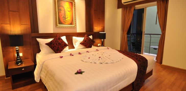 Atvaļinājums ar jumta baseinu 3* HEMINGWAY'S HOTEL Puketā, Taizemē! 30