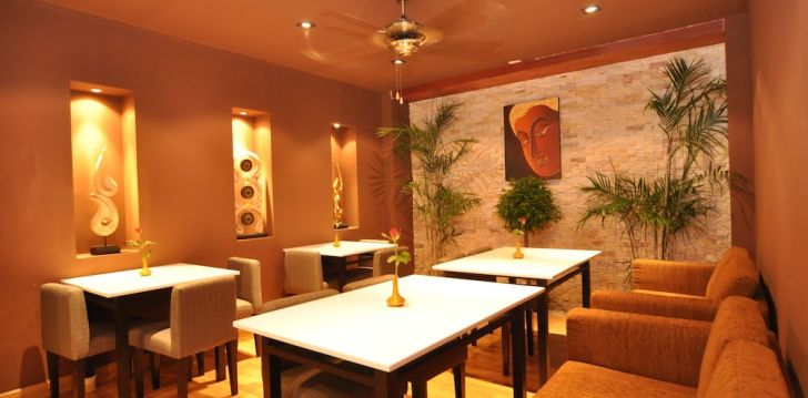 Atvaļinājums ar jumta baseinu 3* HEMINGWAY'S HOTEL Puketā, Taizemē! 6