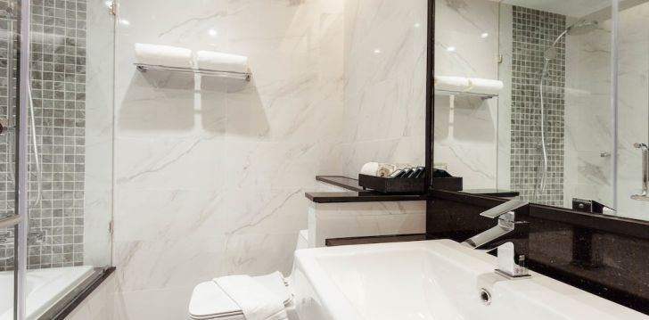 Taizemes atvaļinājums ar jumta baseinu 4* THE MARINA PHUKET HOTEL Puketā! 45