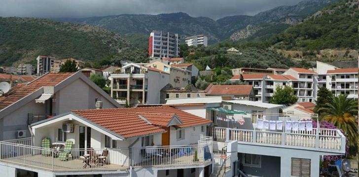 Apartamenti pie pašas jūras 3* APARTMENTS LUX TRI RIBARA Bečiči pie Budvas, Melnkalnē! 5