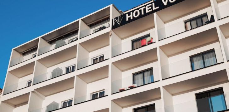 Atpūtieties ar lielisku skatu uz jūru 3* HOTEL VOLA Sarandā, Albānijā! 9