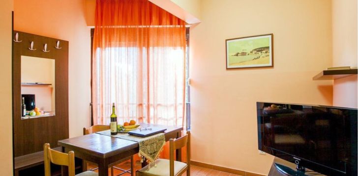 Kvalitatīva atpūta stilīgajā 4-zvaigžņu APARTMENTS AZUR viesnīcā Melnkalnē! 7