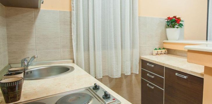 Kvalitatīva atpūta stilīgajā 4-zvaigžņu APARTMENTS AZUR viesnīcā Melnkalnē! 20