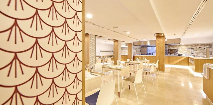 Baudiet atpūtu tikai pieaugušajiem 4* MLL MEDITERRANEAN BAY Maljorkā! 30