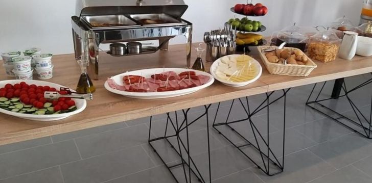 Baudiet Adrijas jūras atvaļinājumu 3* HM HOTEL Vlorē, Albānijā! 23