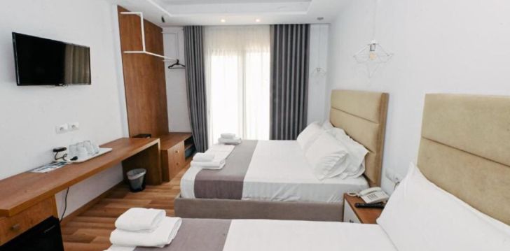 Atvaļinājums ar baseinu, 250 metrus no jūras 4* BIANCO viesnīcā Ksamilā, Albānijā! 14