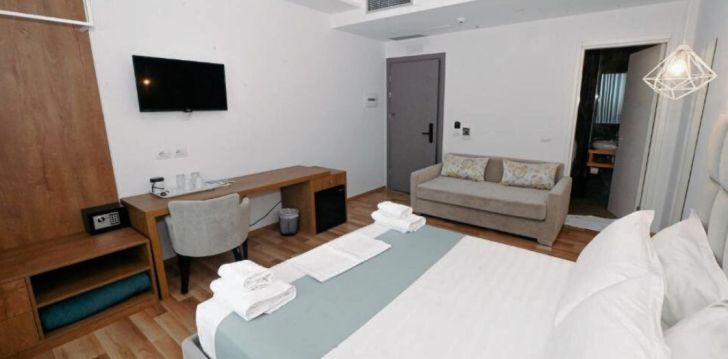 Atvaļinājums ar baseinu, 250 metrus no jūras 4* BIANCO viesnīcā Ksamilā, Albānijā! 22