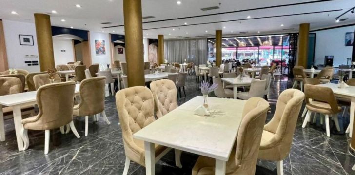 Baudiet atpūtu ar baseinu, 100 m no pludmales 4* AMH HOTEL Duresā, Albānijā! 17