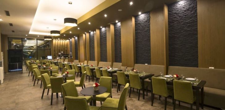 Atvaļinājums pie jūras 3* SUN HOTEL Duresā, Albānijā! 9