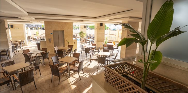 Izbaudiet sauli un smiltis 4* CITRUS PLAZA viesnīcā Alānijā, Turcijā! 5