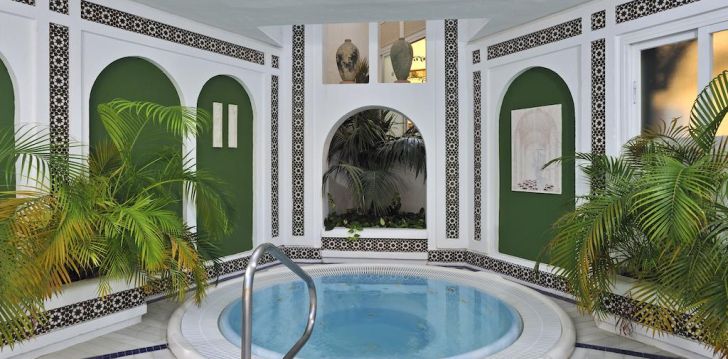 SOL TORREMOLINOS DON PEDRO 4* - atpūta pāri ielai no pludmales Malagā, Spānijā! 4