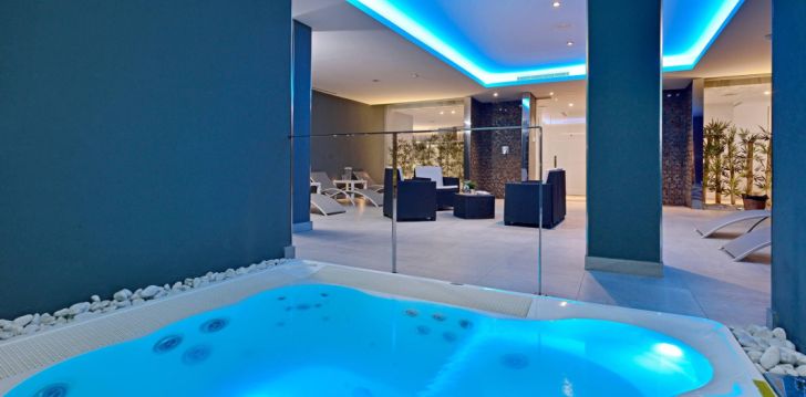 SOL TORREMOLINOS DON PEDRO 4* - atpūta pāri ielai no pludmales Malagā, Spānijā! 5
