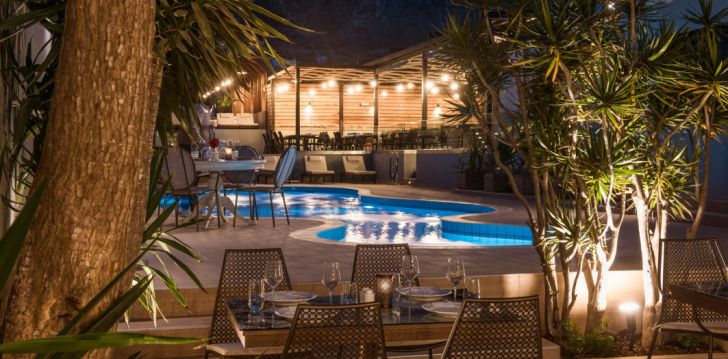 Dodieties modernā un gaumīgā atvaļinājumā uz 4* INDIGO INN Krētā, Grieķijā! 53