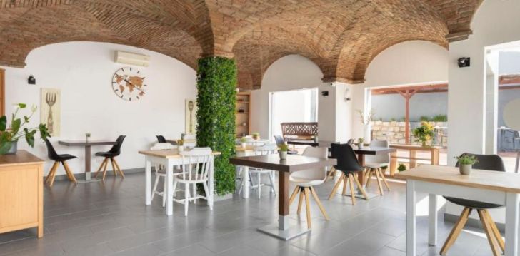 Ceļojums uz Portugāli – 3* viesnīcā KR HOTELS - ALBUFEIRA LOUNGE! 3