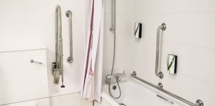 Izdevīga nakšņošana netālu no lidostas 3* PREMIER INN NEWBRIDGE Edingburgā, Skotijā! 7