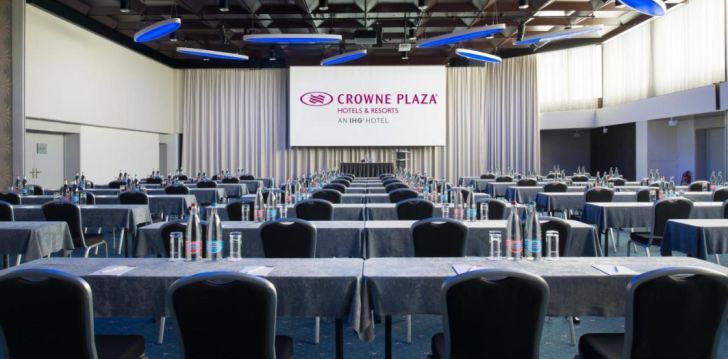 Augstas kvalitātes atpūta 4* CROWNE PLAZA ZURICH viesnīcā Cīrihē, Šveicē! 20
