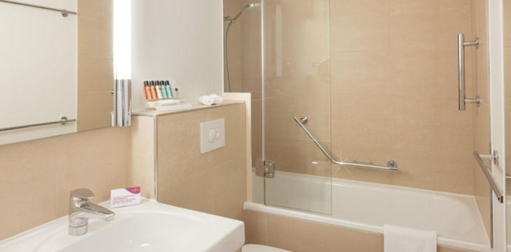 Augstas kvalitātes atpūta 4* CROWNE PLAZA ZURICH viesnīcā Cīrihē, Šveicē! 25