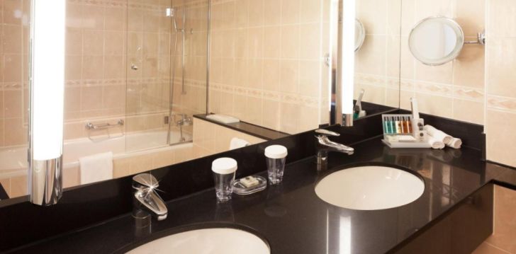 Augstas kvalitātes atpūta 4* CROWNE PLAZA ZURICH viesnīcā Cīrihē, Šveicē! 25